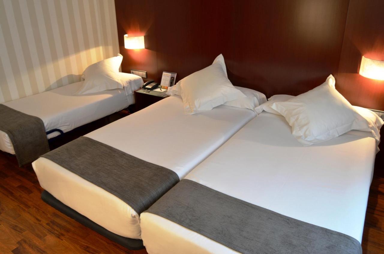 Zenit Malaga Hotel Bagian luar foto
